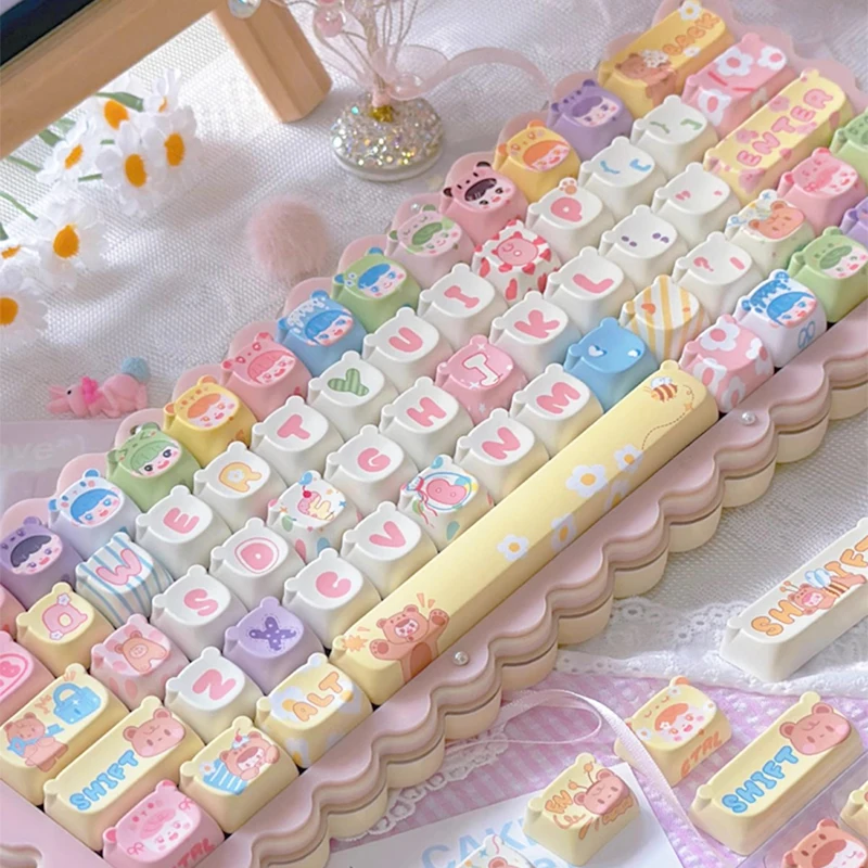 Cute Keycaps Little Bear Theme Alice Keycaps Eao Height 135+ Keys Pbt Sublimation Mechanical Keyboard Cap 2.25 U 2.75u 7u