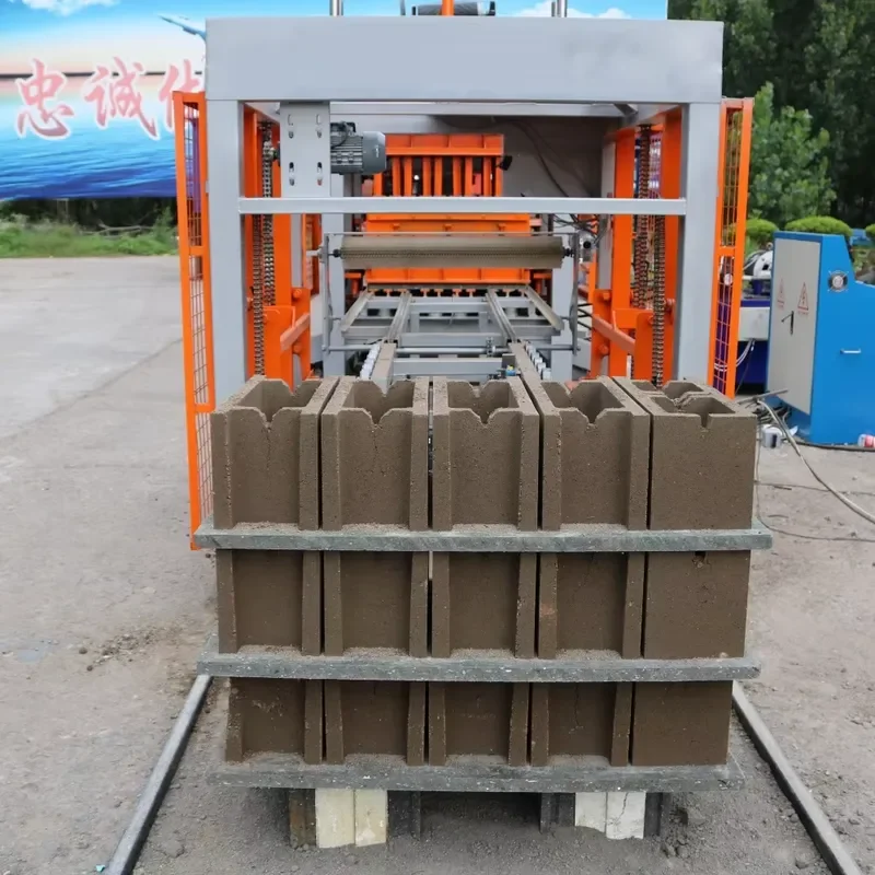 QT5/6/8-15 Brick Making Machine Fully Automatic Brick Production Machine for South Africa 4/6-inch Hollow Concrete Block