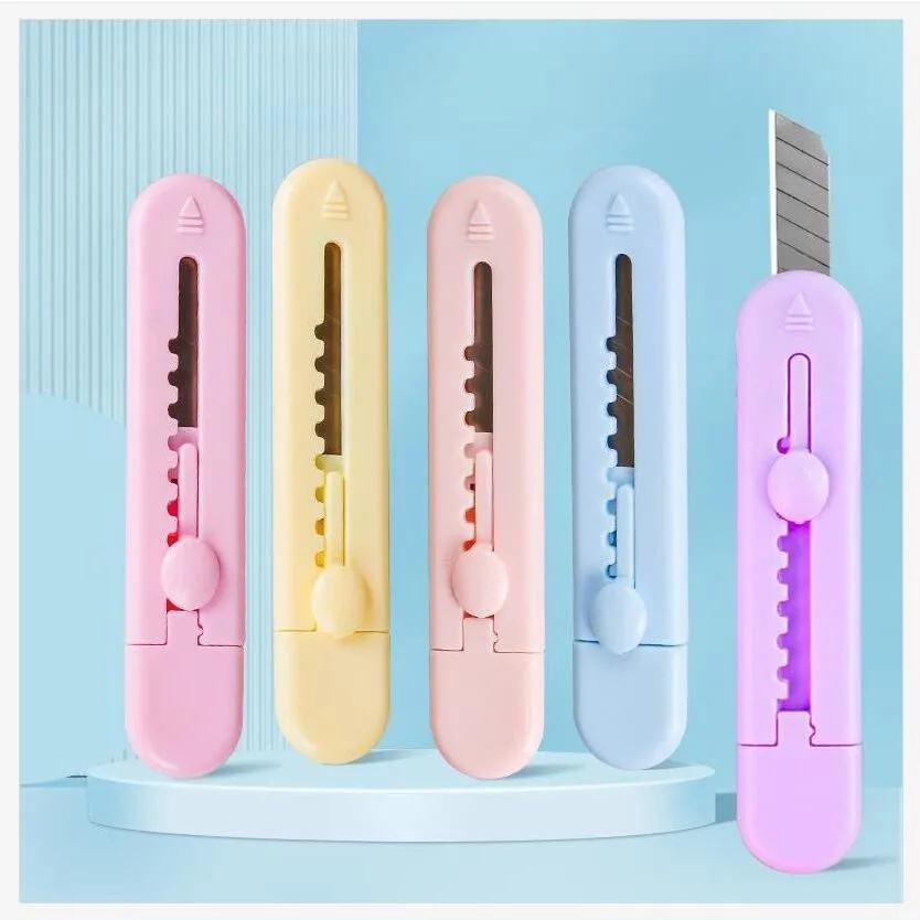 

1 шт. универсальный нож-резак для коробок, выдвижной, с острым лезвием, для вскрытия посылок, картонных коробок, с плавным механизмом, идеален для дома