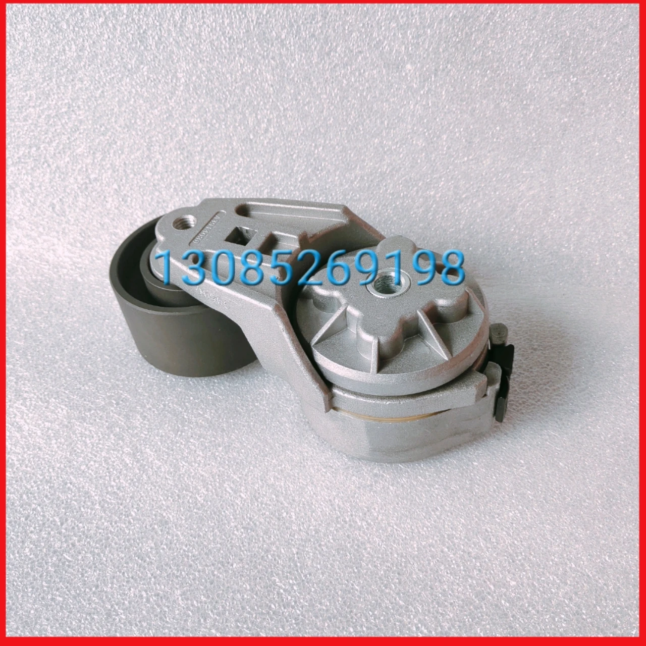 Cummins 6B5.9 4B3.9 Engine Belt Tensioner 3914086 3937553 Accessoire Voiture