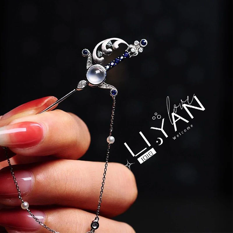 

2024 New Sword Brooch Men's And Women's Jewelry Retro Style Party Gift