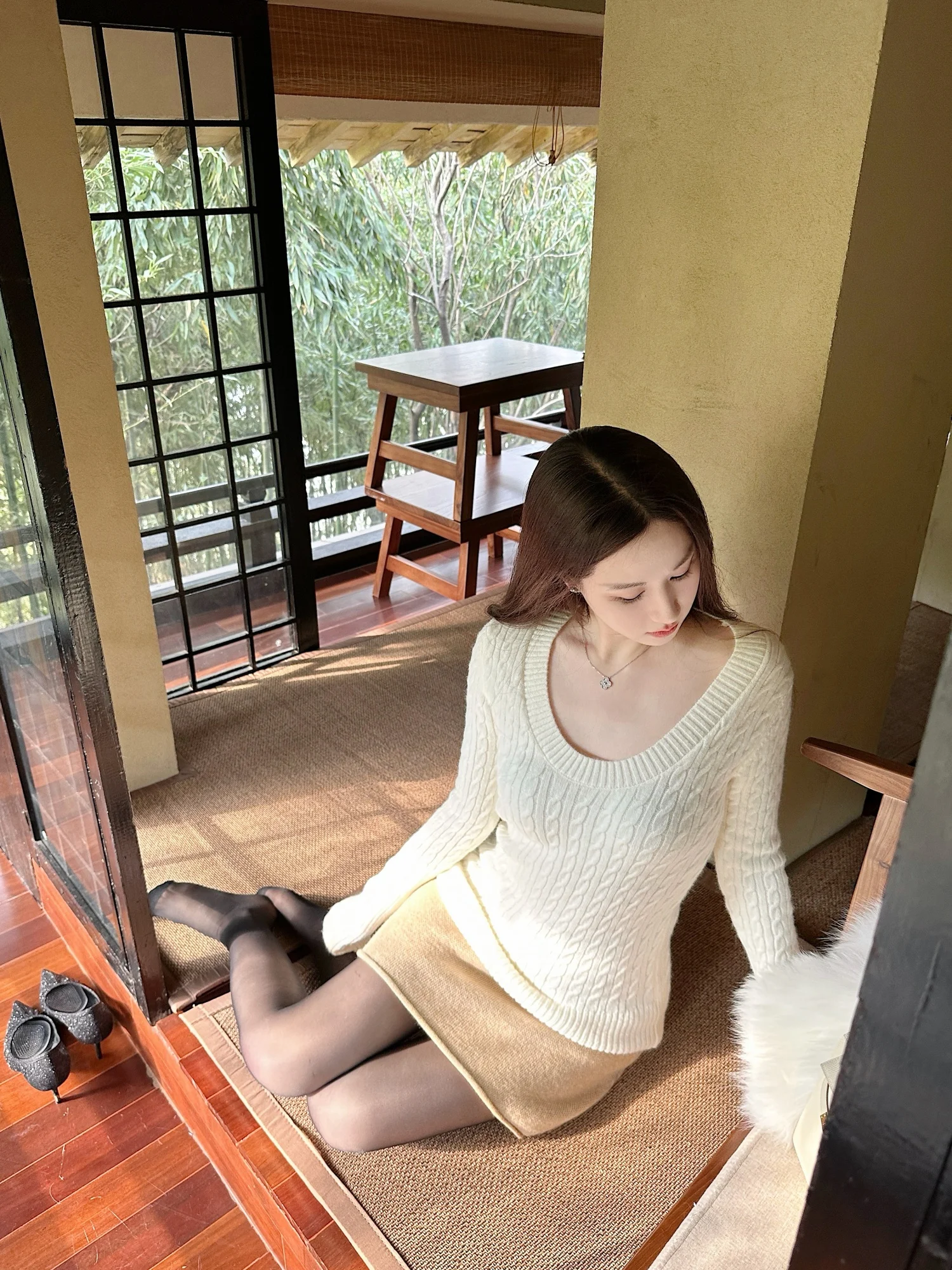 

Pure Desire Slim Fit Knitted Base irt Large U Ne Linen Patterned Beige Korean Sle Commute Faion Women's Long Sve Top