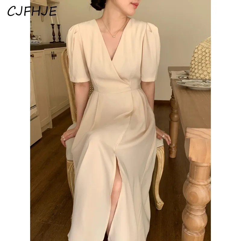 

CJFHJE Summer New Women's Solid V-neck Loose Waist Dress French Hepburn Style Bubble Sleeves Women Mid Length Split Dresses