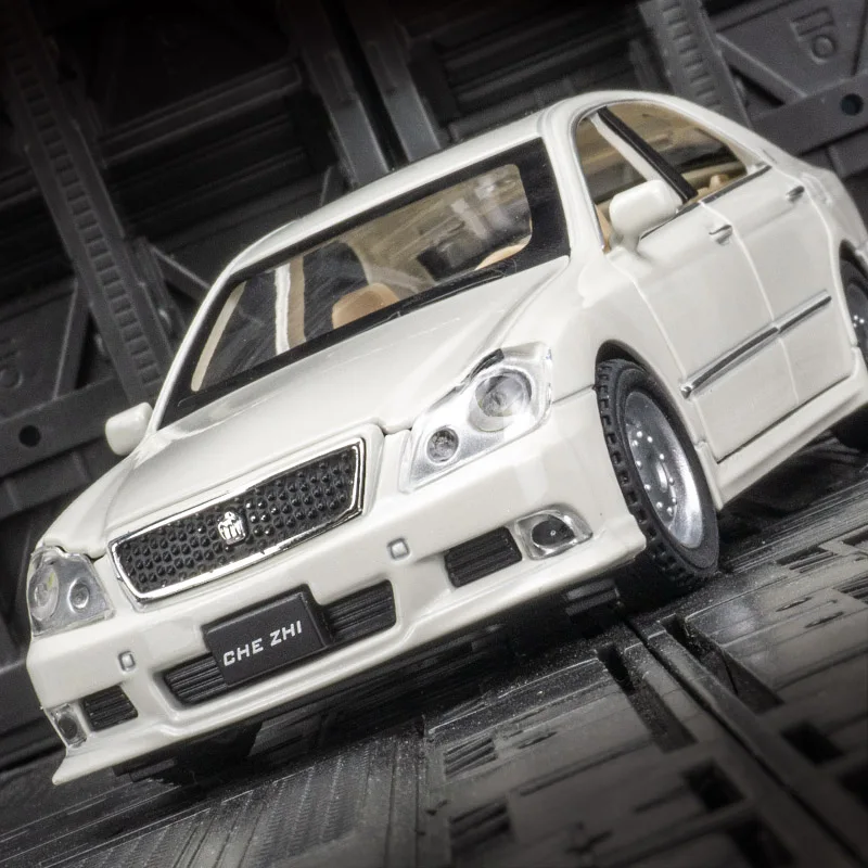 Modelo de coche de aleación Toyota Crown de 12a generación, puerta de juguete acústico-óptico extraíble para niños y maletero del capó, se puede abrir, 1/32