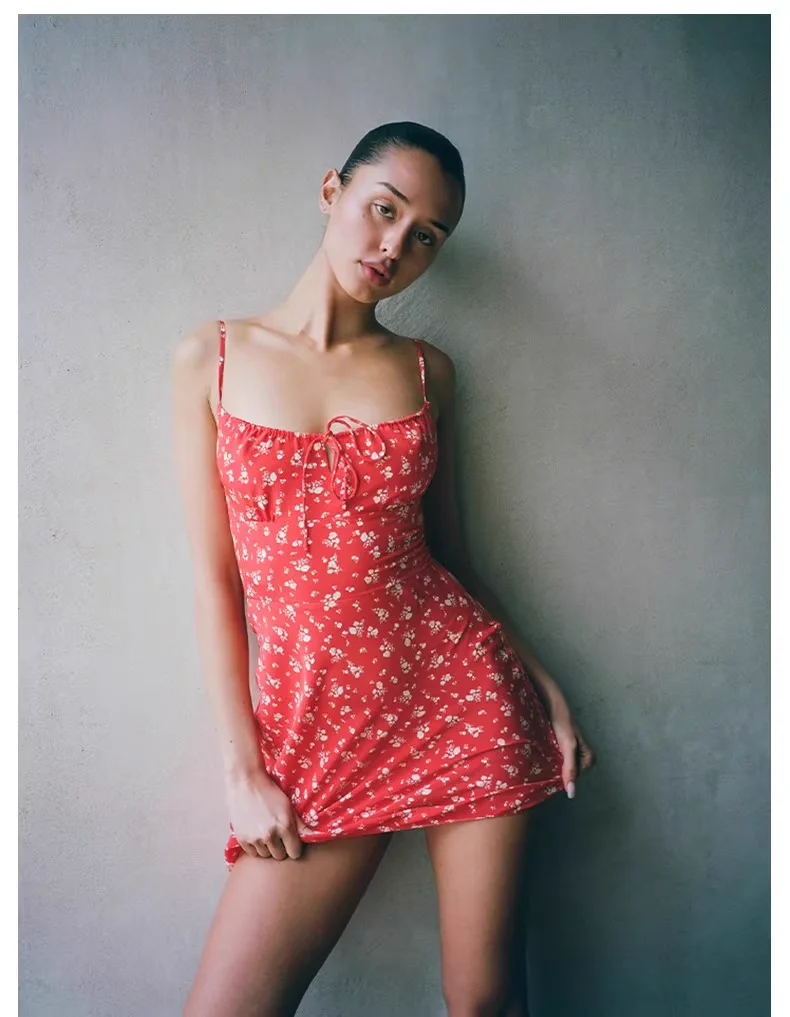 

2025 New Female Red Flower Print Dress Strapless High Waist Sexy Slim Silk Mini Robe