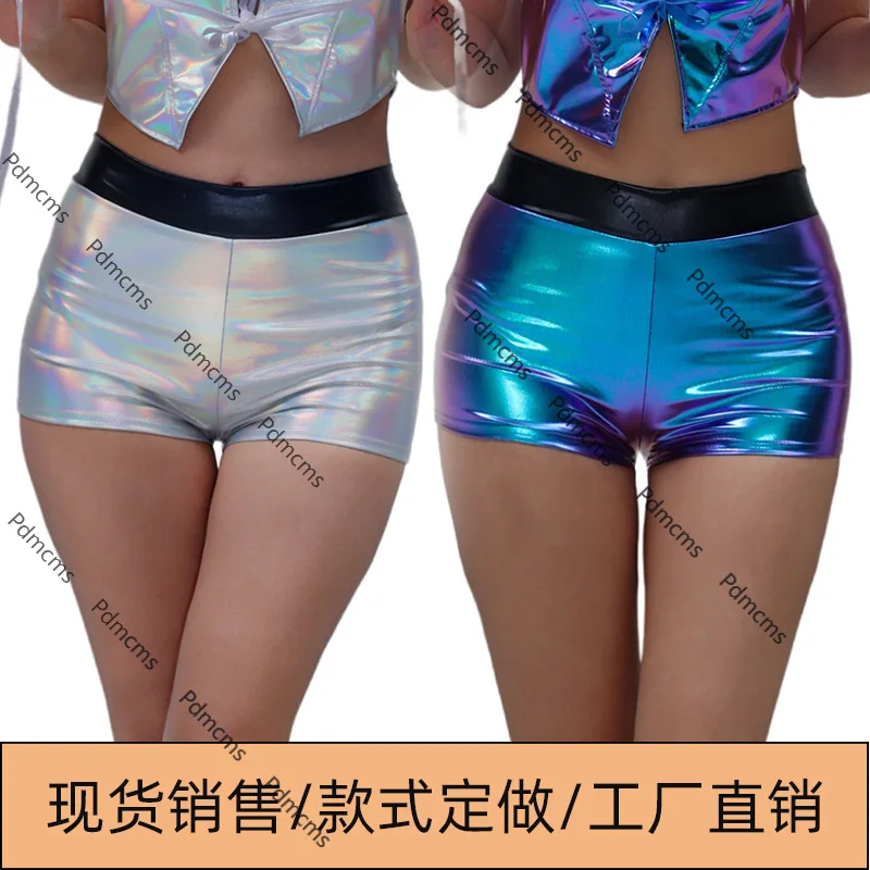 

2025 new bright leather event stage performance clothes, sexy hot pants, bronzing patent leather high-waisted shorts, in stock.