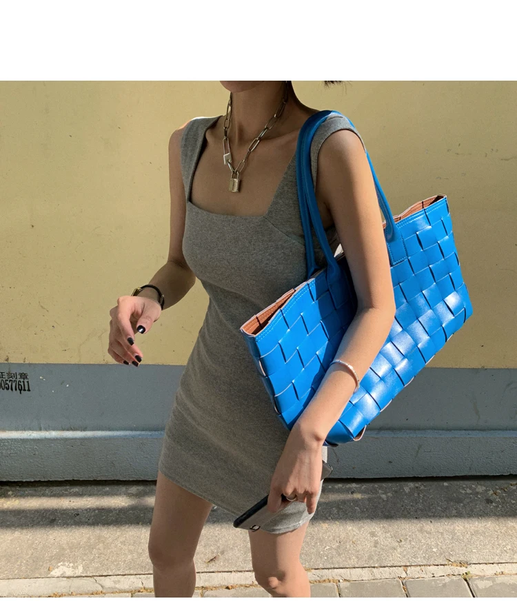 AOSSVIAO Sexy Slim Fit Bodycon Minikleider für Frauen 2026 Sommer Neuankömmling Schwarz Weiß Grau Tankkleid mit quadratischem Ausschnitt – Detail 16