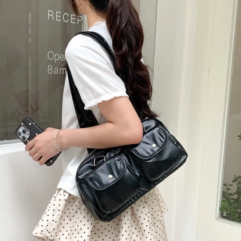 Bolsas de ombro de luxo coreanas para mulheres, bolsa quadrada simples, bolsas monocromáticas, crossbody de grande capacidade, moda casual, nova tendência, 2024