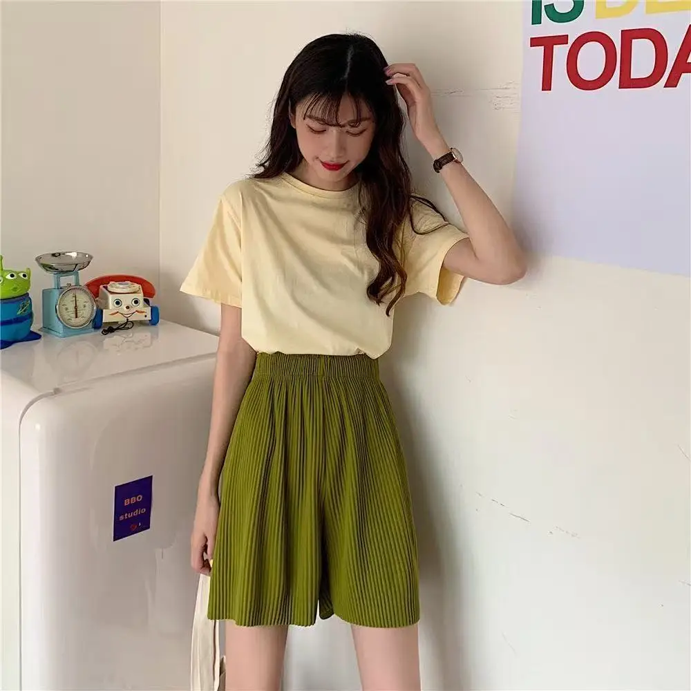 Plus Size Summer High Waist Large Pleated Wide Leg Shorts Casual Sports Culottes Korean Loose Female Clothing Lay Shorts 100kg