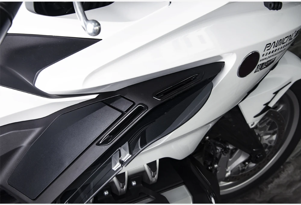 PANICAL for Honda GoldWing GL1800 F6B 18-26cooling port decorative cover accessories chrome-plated decorative modification parts
