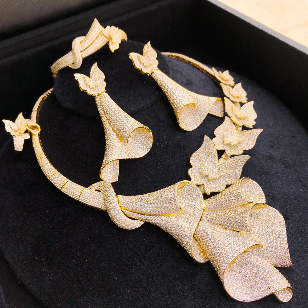 

Soramoore 4Pcs Luxury Jewelry Set For Women Wedding Cubic Zircon Dubai Bridal Necklace Earring Bangle Ring High Quality New HOT