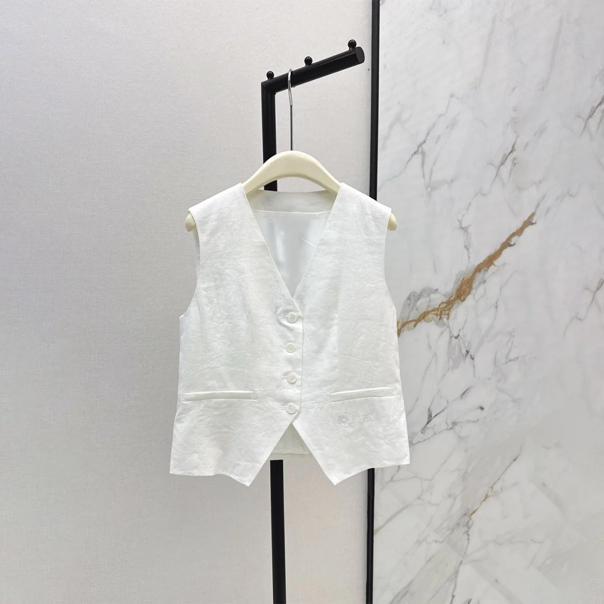 2026 high-quality new women's linen V-neck vest sleeveless outer vest short commuting vest-hb7.10