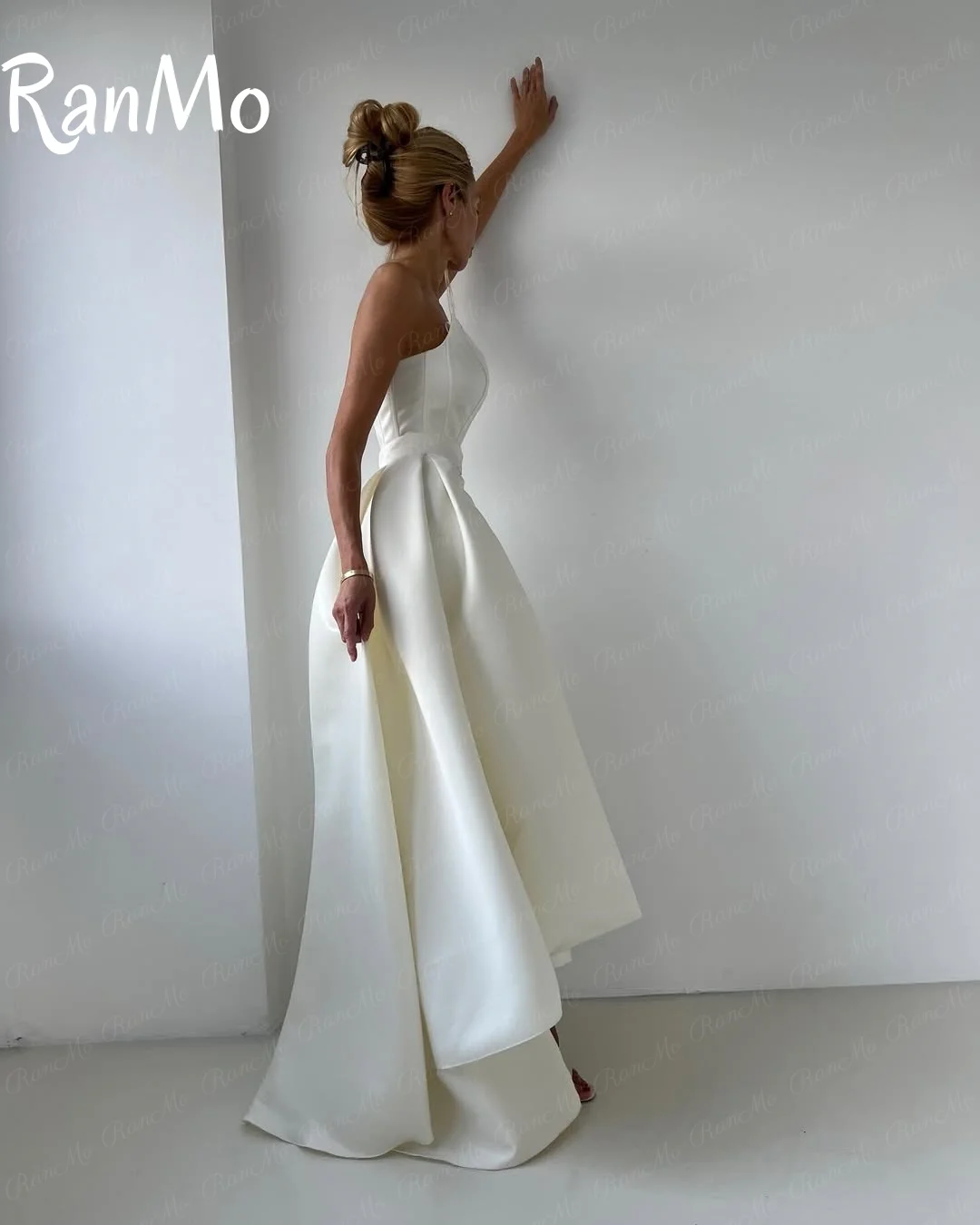 Ranmo 2025 ใหม่Elegantสีขาวคราบชุดราตรีหางที่ถอดออกได้แขนกุดคอซาอุดีอาระเบียชุดราตรีที่กําหนดเอง