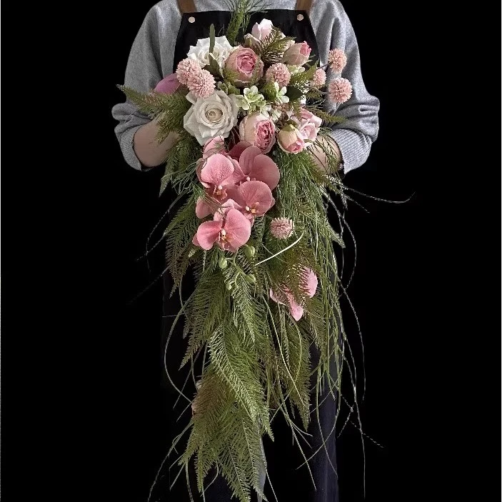 

Bridal waterfall bouquet pink bouquet engagement simulation flower travel wedding photo props girlfriend gift