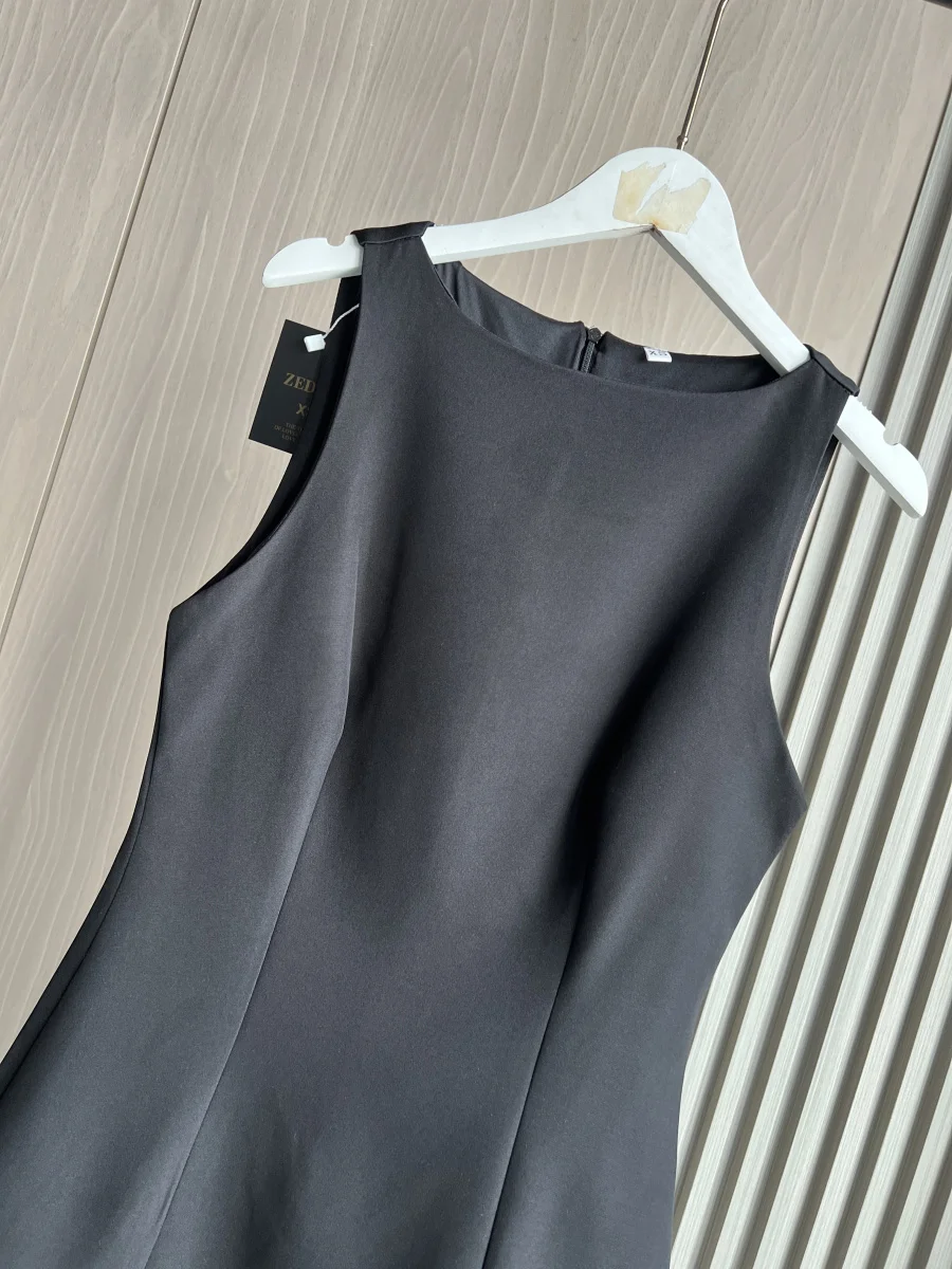 ETJ Fall/Winter 2025 New Women\'s Fashion sexy dress with feather embellished crew neck sleeveless sundress 4772227