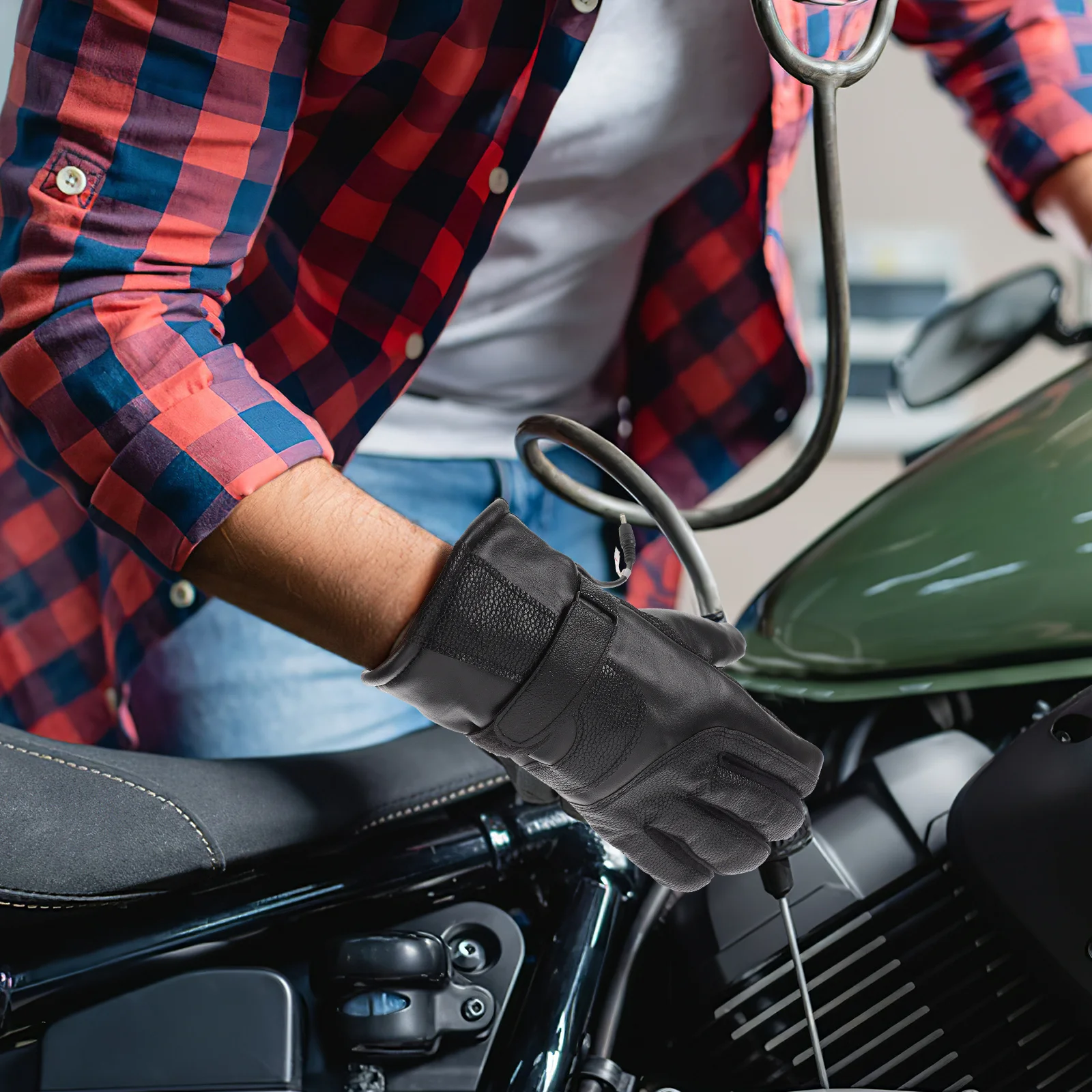 

Heated Motorcycle Thermal Hand Warmers for Men Women 12V Electric Gloves For Men PU Adjustable Snow ATV Gloves