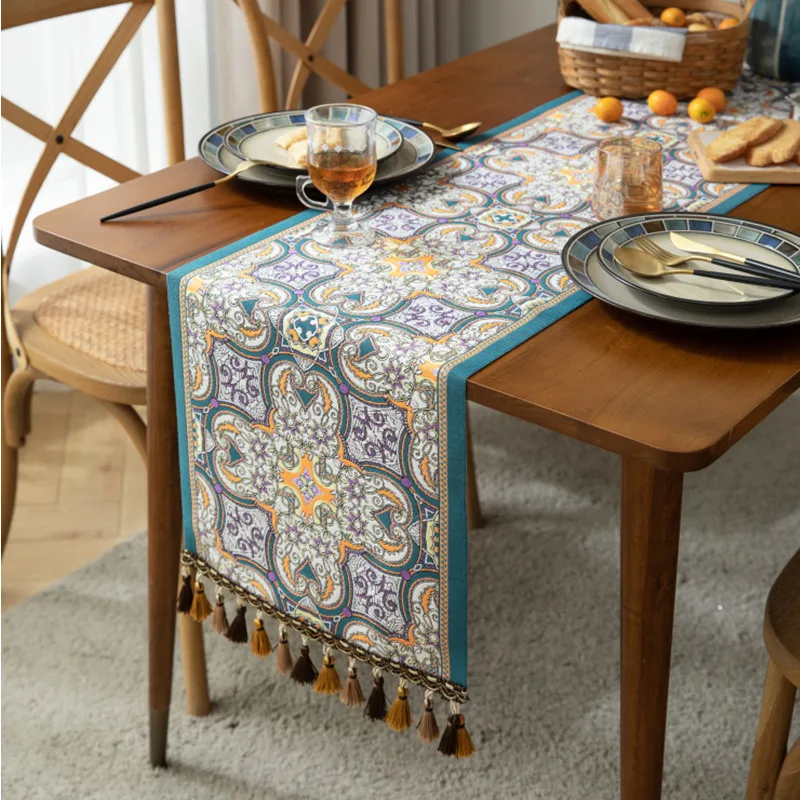 

Nordic Luxury Jacquard Table Runner Tasseled Polyester Table Cover Table Runner Decoration For Festival Event Home Decoration