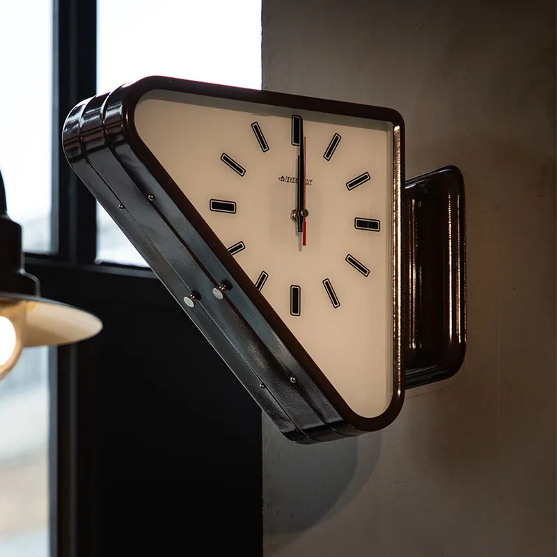 

Metal triangular wall clock wall wall hanging double sided decoration for cafe bar