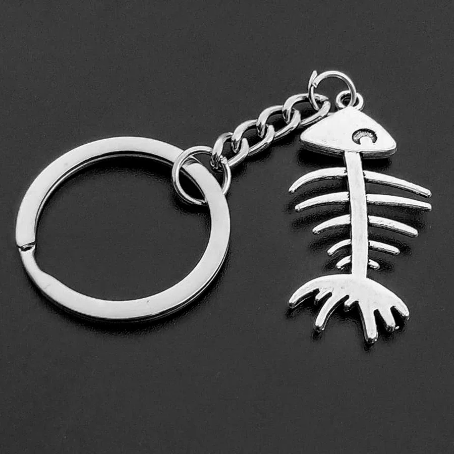 New Fashion Fish Bone Keychain Metal Fish Skeleton Bone Key Chain for Men and Women