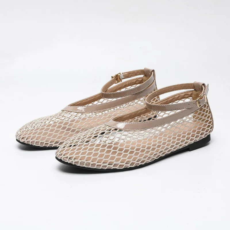 BIG SZIE 43 Comfortable Round Toe Buckle Strap Woman Flat Heels Fashion Design Hollow Out Breathable Mesh Female Sandals