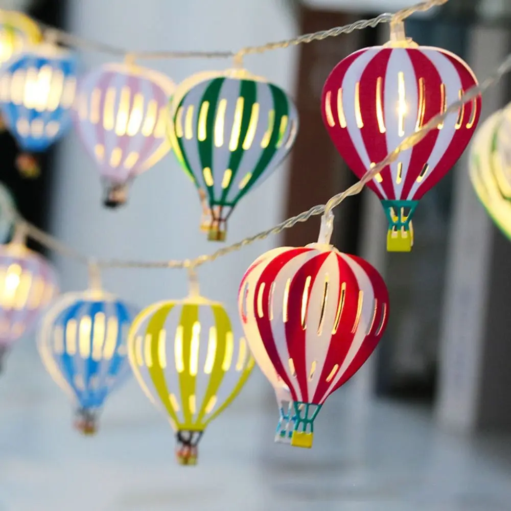 

USB Operated Hot Air Balloon String Lights 10 LED Hanging Hot Air Balloon String Banners Christmas Decorations Multicolor