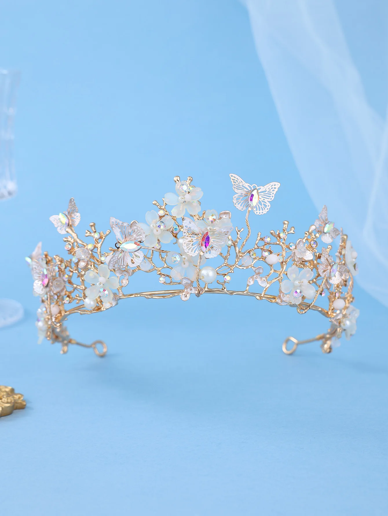 

Разноцветная романтическая трехмерная корона-бабочка из сплава для невесты, аксессуар для прически под свадебное платье.