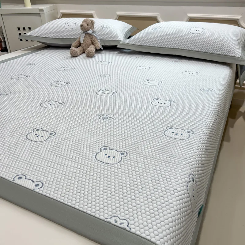 Machine Washable Super Cool Summer 7D PE Ice Bean Cooling Mattress Cover Three Piece Set Breathable Soft Cool Bed Mat For Dorm