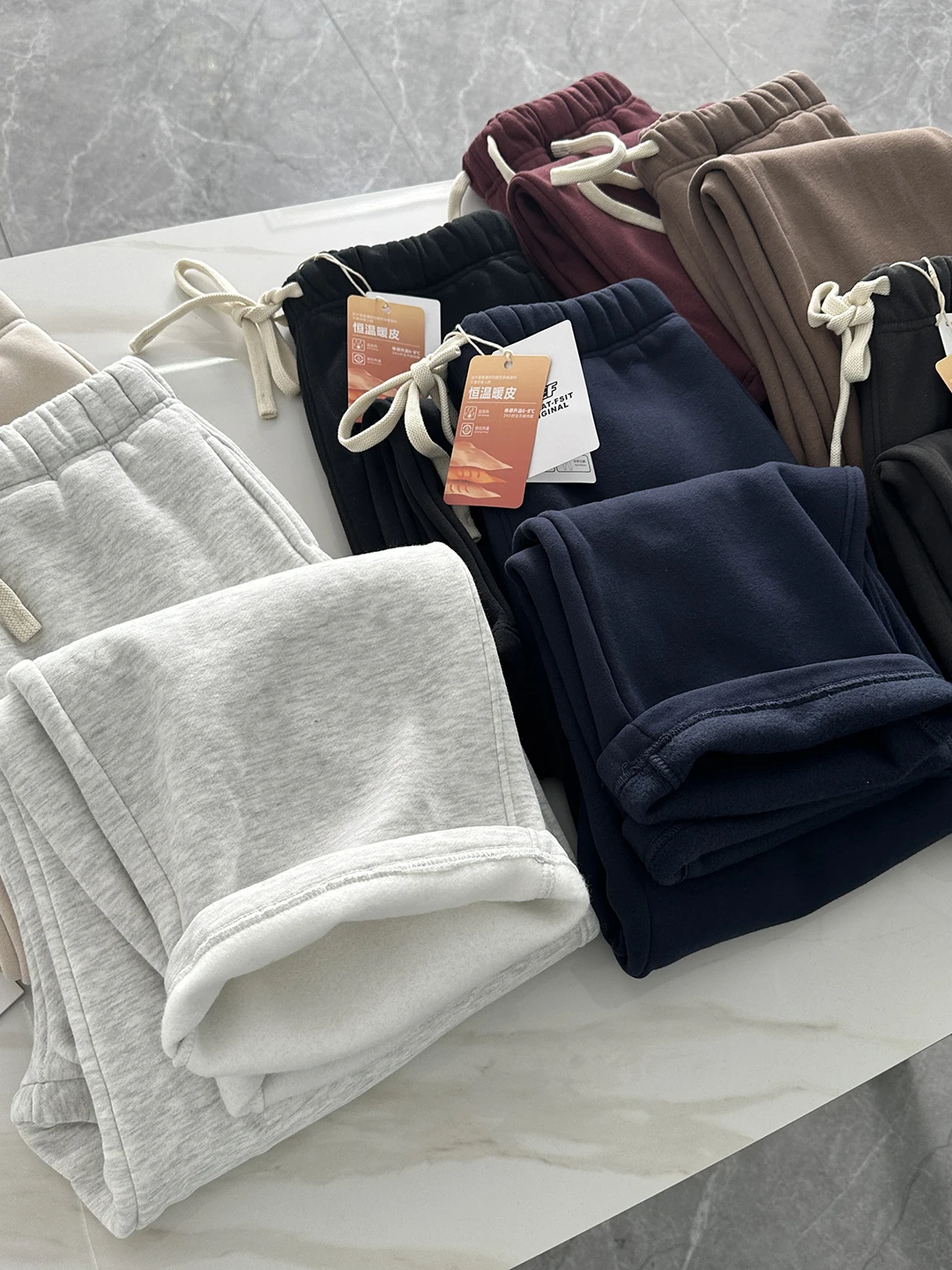 

Thiened Fce на подкладке, базовые прямые повседневные брюки для мужчин, теплая эластичная резинка на талии, осень-зима, модная смесь хлопка из полиэстера