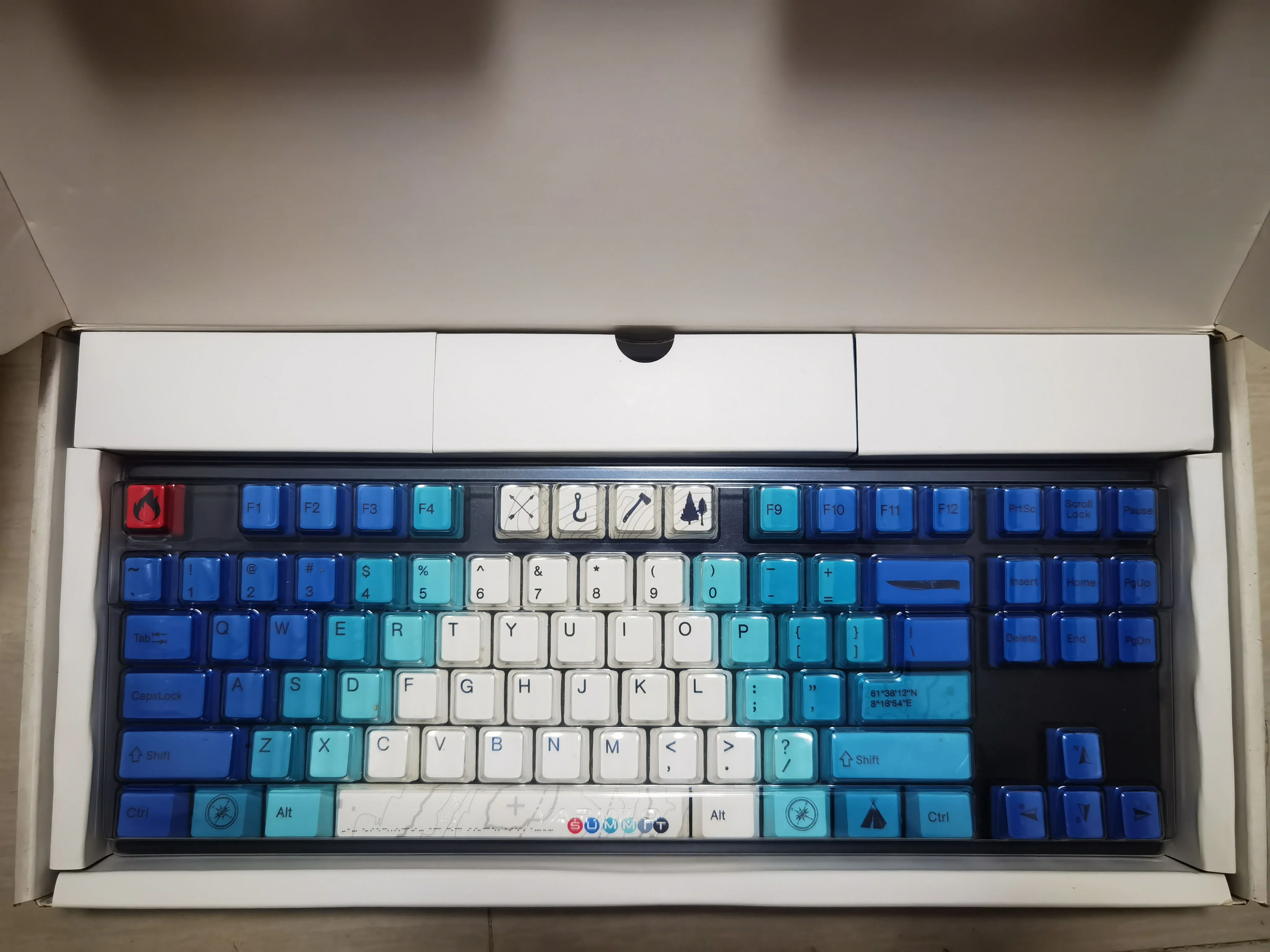 varmilo Summit R2 wired mechanical keyboard EC V2  switch computer gaming keyboard （brand new）