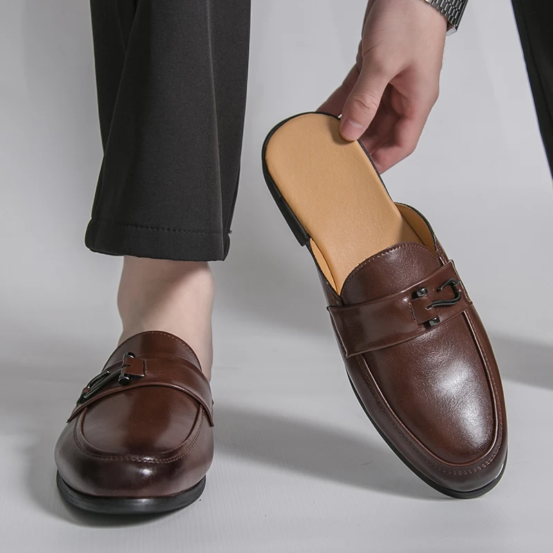 Designer Patent Leather Mens Mules Half Shoes Men Dress Causal Shoes Slides Sandals Black Slippers Breathable Flat Shoes for Men