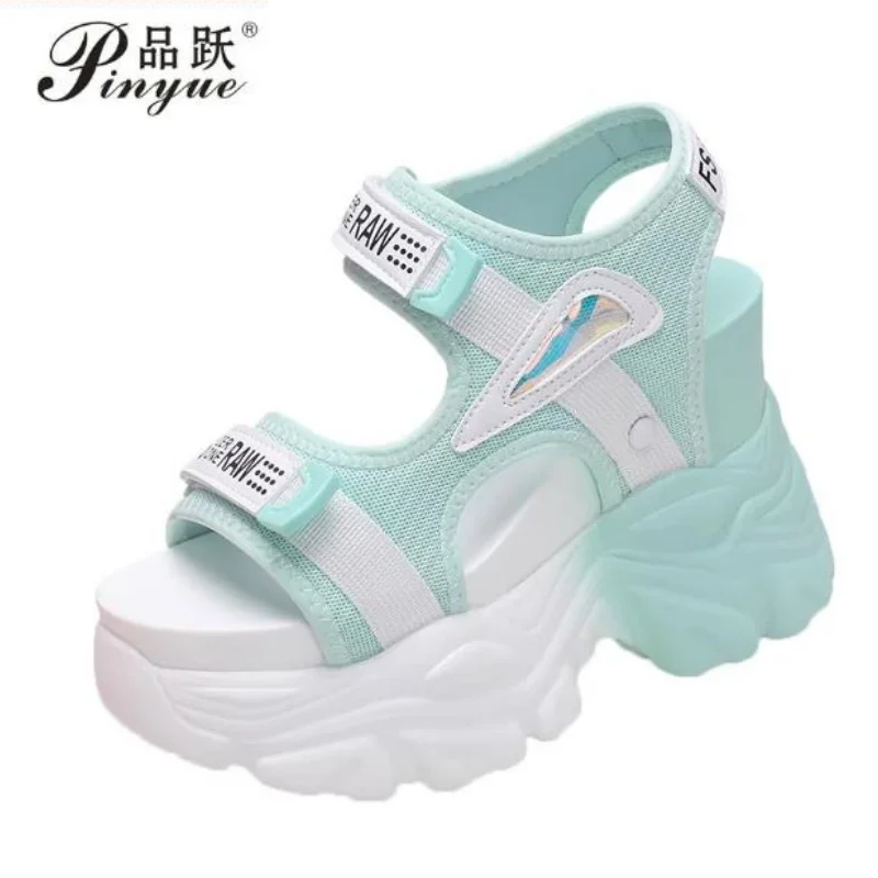 

Модные летние женские сандалии на платформе 10,5 см, повседневные сетчатые туфли на танкетке, женские удобные сандалии на высоком каблуке, кроссовки 34-39 размеров