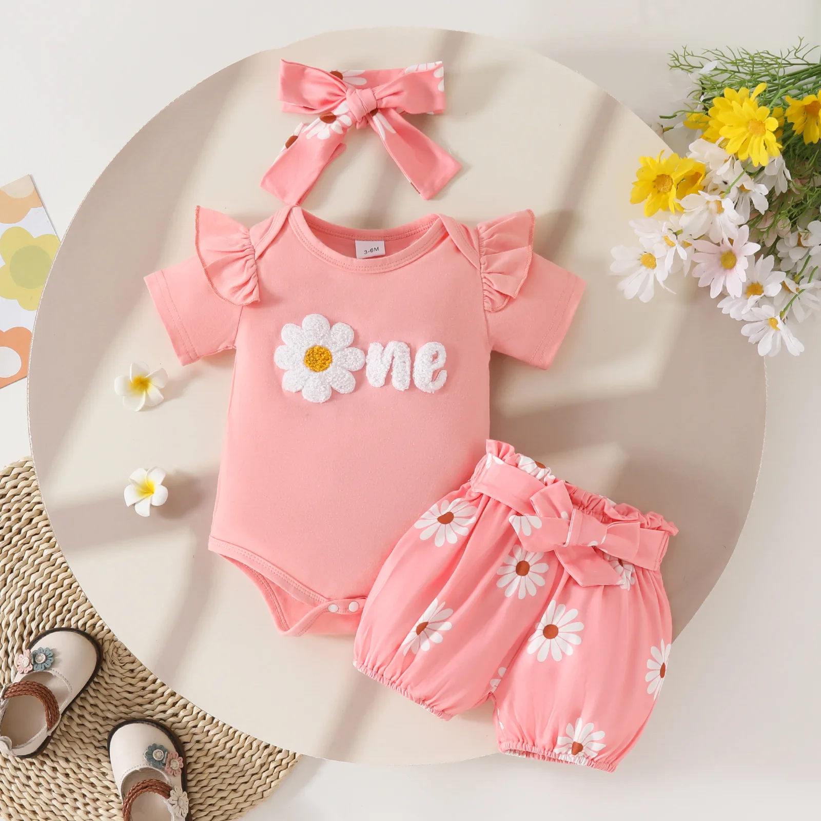 

Baby Girl Outfit Sets for Newborns Clothes Towel Embroidery Romper and Belted Daisy Shorts 3pcs Toddler Girl Clothing Set
