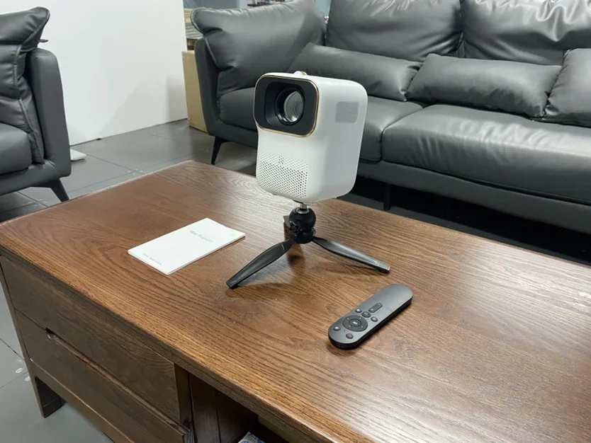 سخونة Formovie Xming Home LCD العارض Q1 SE 1920*1080P FHD 4K دعم المسرح المنزلي الصغير المحمولة جهاز عرض LED صغير