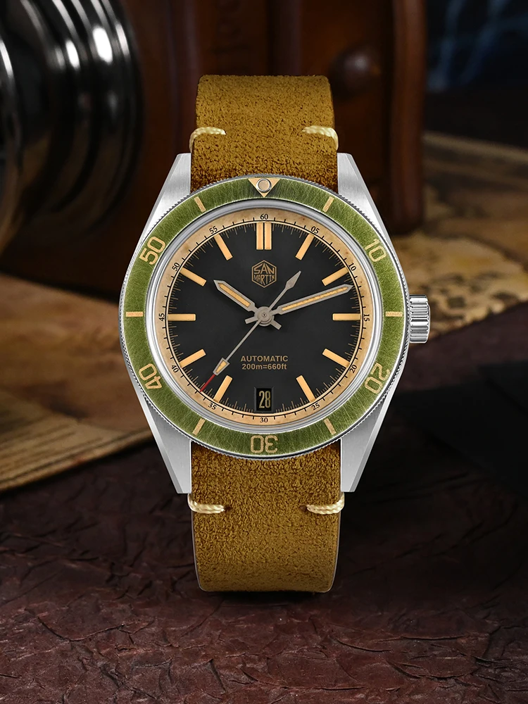 San Martin 39.5mm Dive Watch Vintage Distressed Effect NH35 Men Automatic Mechanical Watches Waterproof 200m Lume SN0116 Reloj