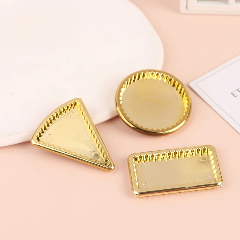 Bandeja de platos dorados para casa de muñecas, modelo de casa de muñecas en miniatura, platos de comida de cocina, accesorios de decoración para casa de muñecas, 1/12