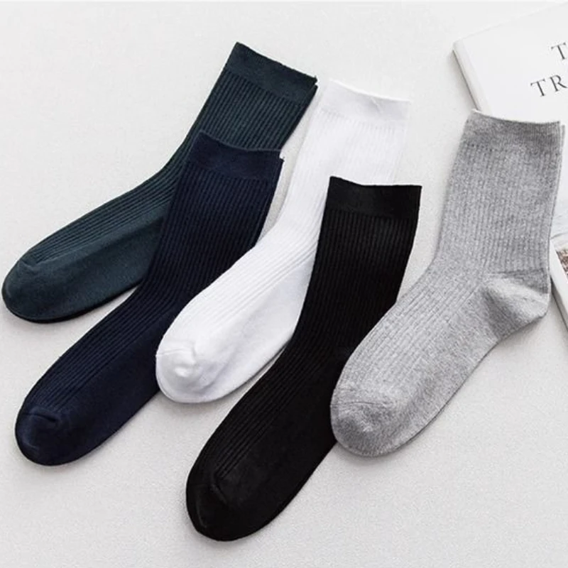 

1/5 пары мужских осенне-зимних новых удобных дышащих носков средней длины, простые, антибактериальные, повседневные носки.