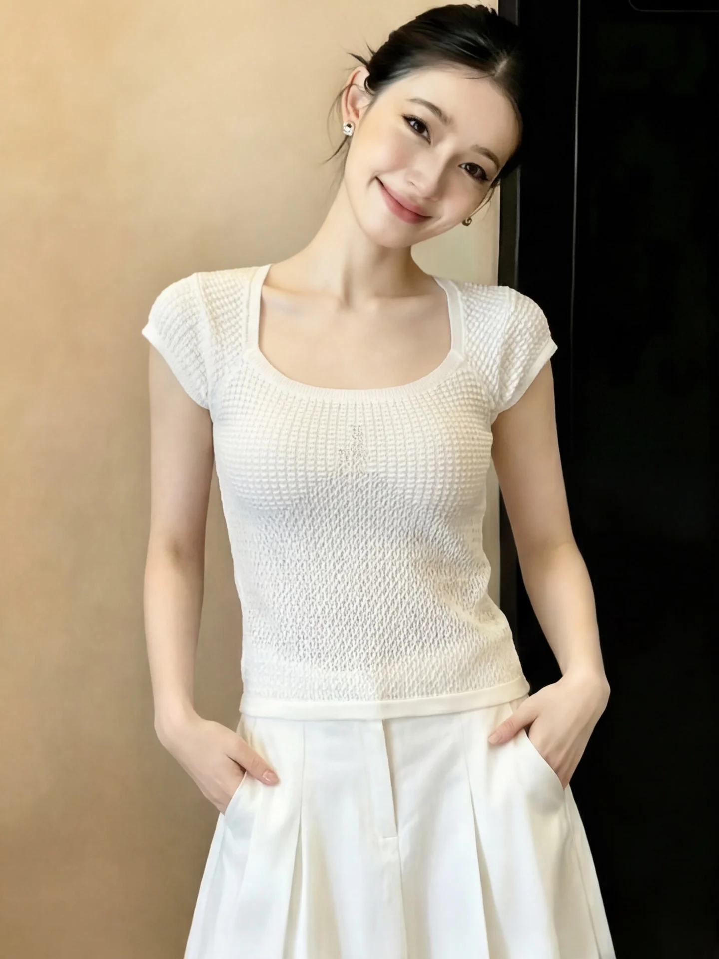 

Elegant Hollow out Short Sleeve T-Shirt Women's Summer New Texture Simple Knitted Top Square Collar Silk Blend Casual Wear