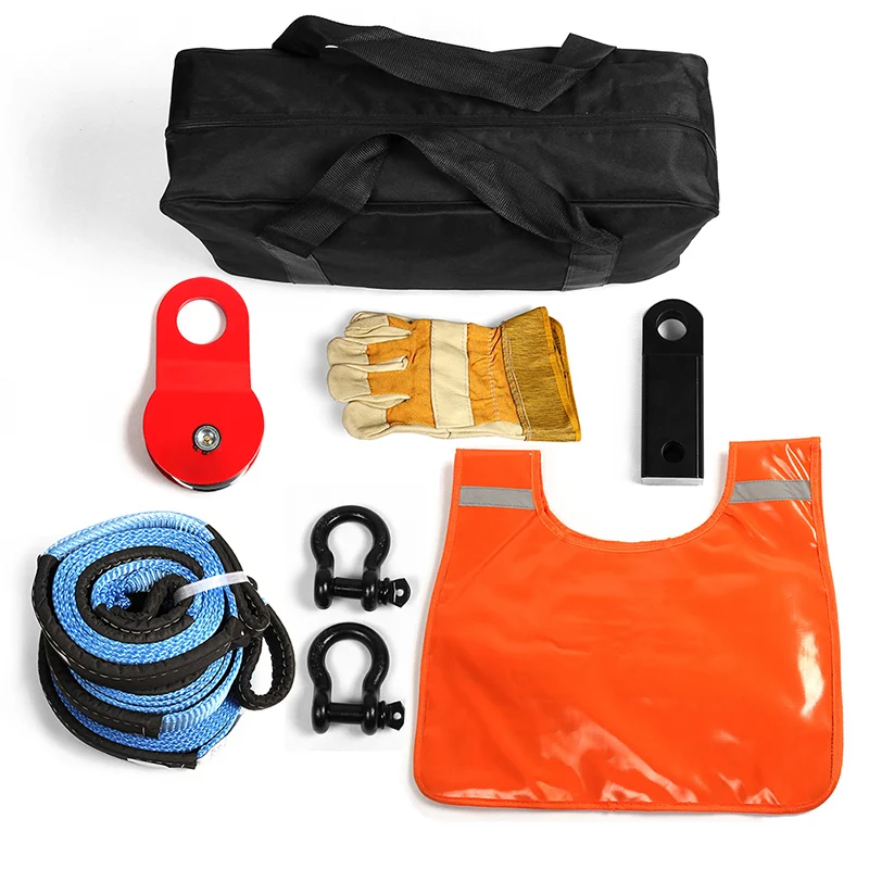 

Аксессуары для внедорожников 4x4: аварийный комплект для эвакуации и буксировки с лебедкой