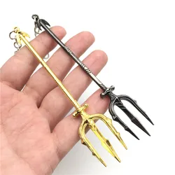 Movie Weapon Keychain Mini Aquaman Trident of Neptune Model Shape Metal Pendant Keyring Jewelry Fashion Cosplay Gift Accessories