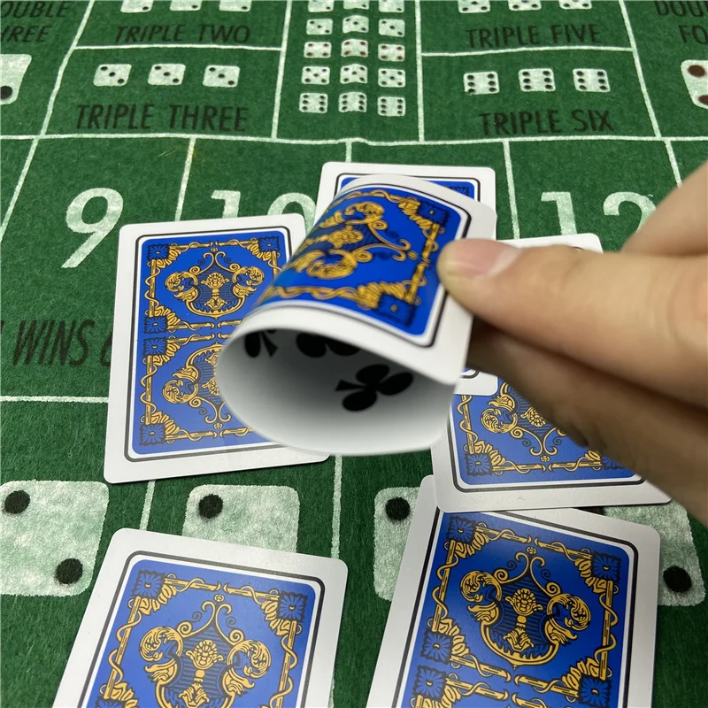 poker-cards-playing-cards-10pcs-lot-plastic-waterproof-texas-hold'em-narrow-pvc-pokers-board-games-228-346-inch-card-game