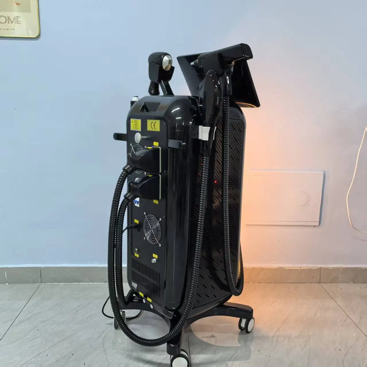 5000W 10Bars IPL  Professional  4 Wavelength  Hair Removal Device Pico Laser RF Photorejuvenation Device