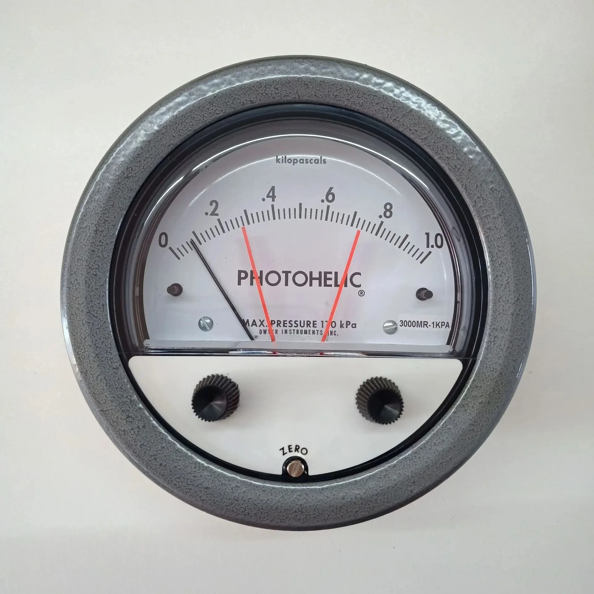 Differential pressure gauge switch 3000MR series, polymer ceramic