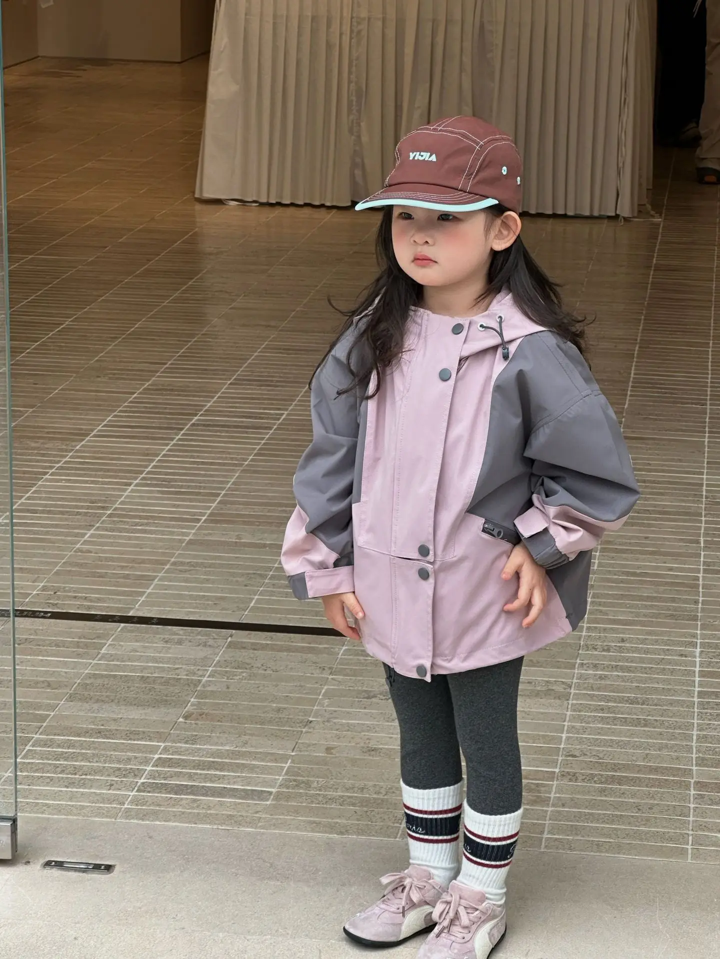 

2025 Autumn New Children's Clothing, Korean Medium and Small Children's Double-layer Splicing Girls Jackets