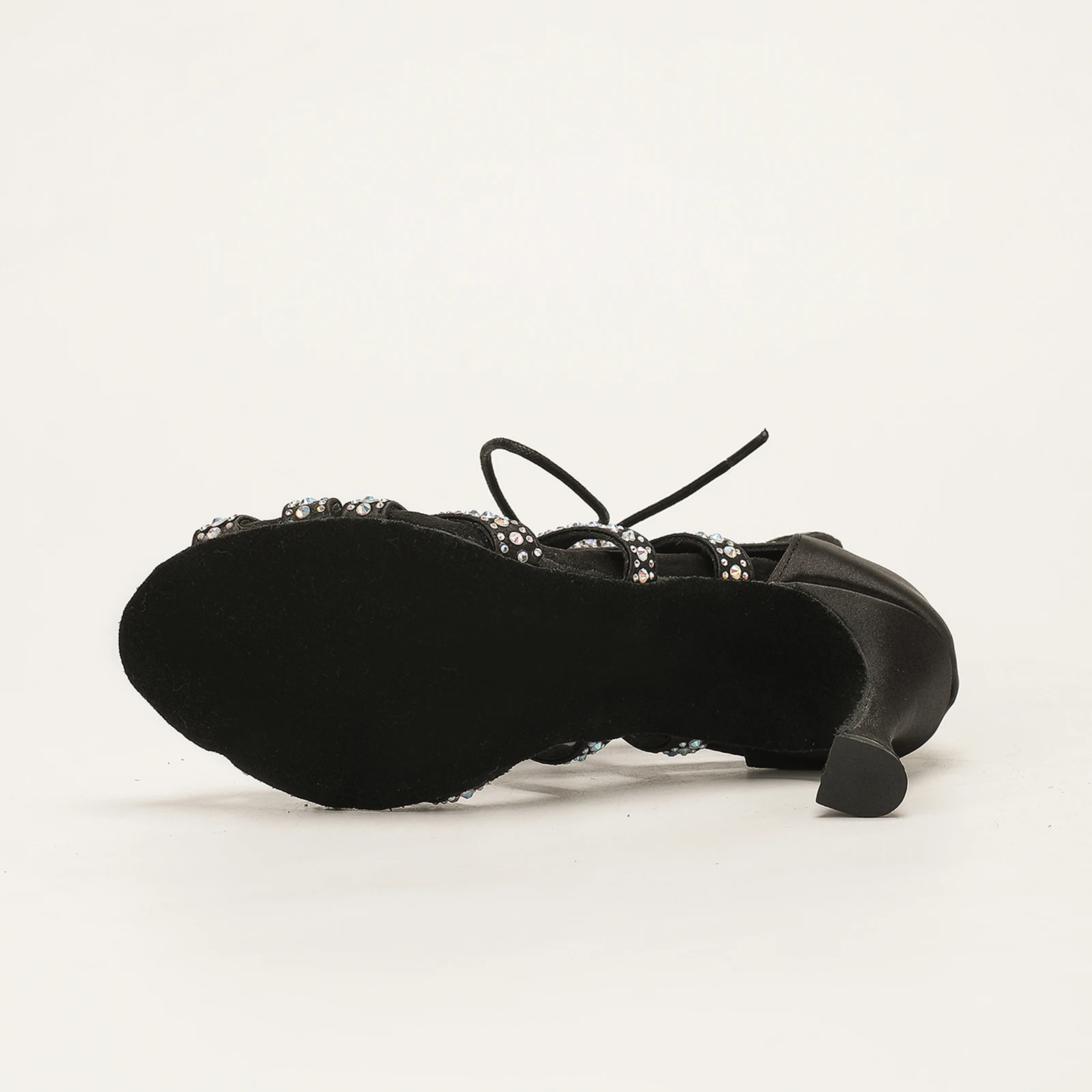 Рисунок 4 - ailoveЖенские ботильоны для социальных