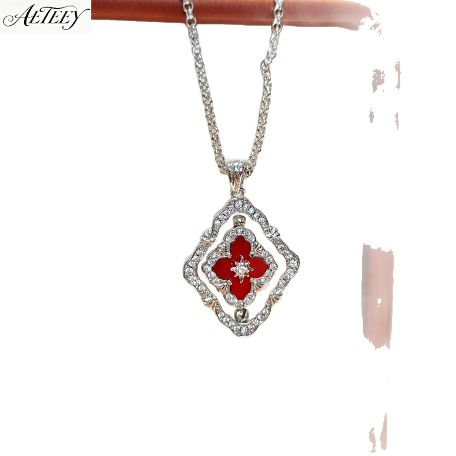 AETEEY High End Rotatable Double Sided White Shell Four Leaf Clover Necklace Luxury All Match Women Clavicle Chain