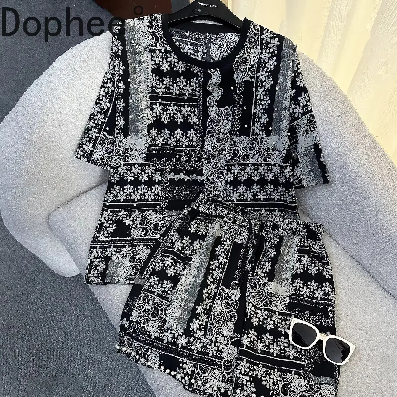 

Vintage Printed Summer Women Two-piece Set Fashion Beading Loose Short Sleeve T-shirt Top+Elastic Waist Elegant Wide Leg Shorts