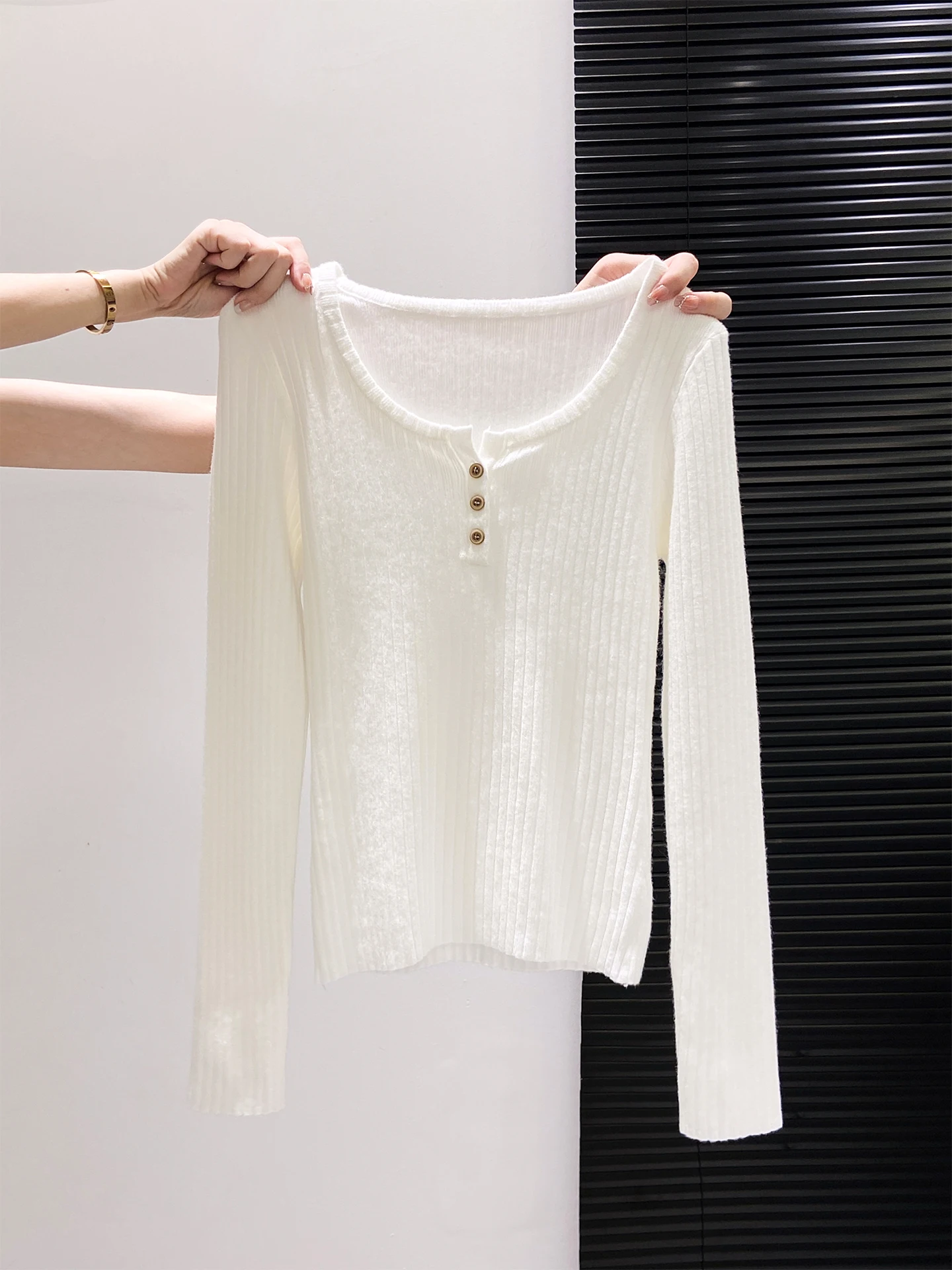 Slimming Knitted Base Layer Top with Buttons ort Sve Long Sve Women's Autumn Design Sense f Open Collar ort Sle