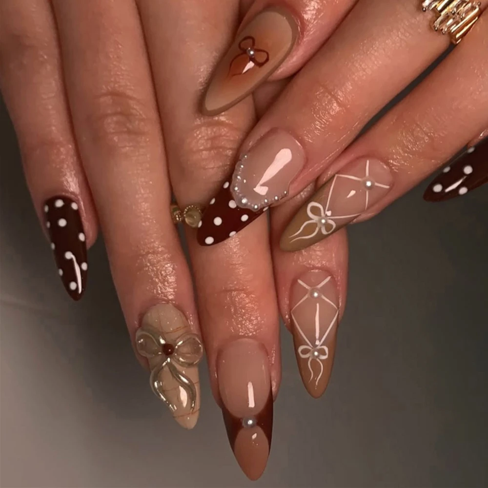 

3D Gold Bowknot White Polka Dot French Almond Nail Art Rhinstone Pearl Fake Nails Detachable Finished False Nails Press on Nails