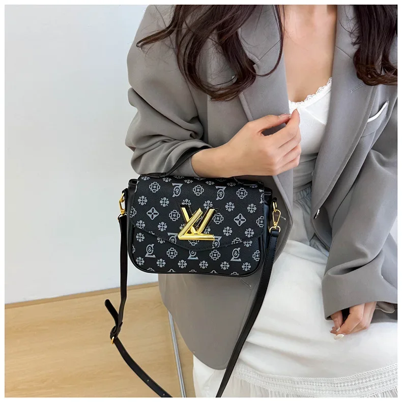 

Маленькая квадратная дизайнерская сумка Old Flower 2025 года — портативная большая вместимость, через плечо для повседневного использования и пальтоgood