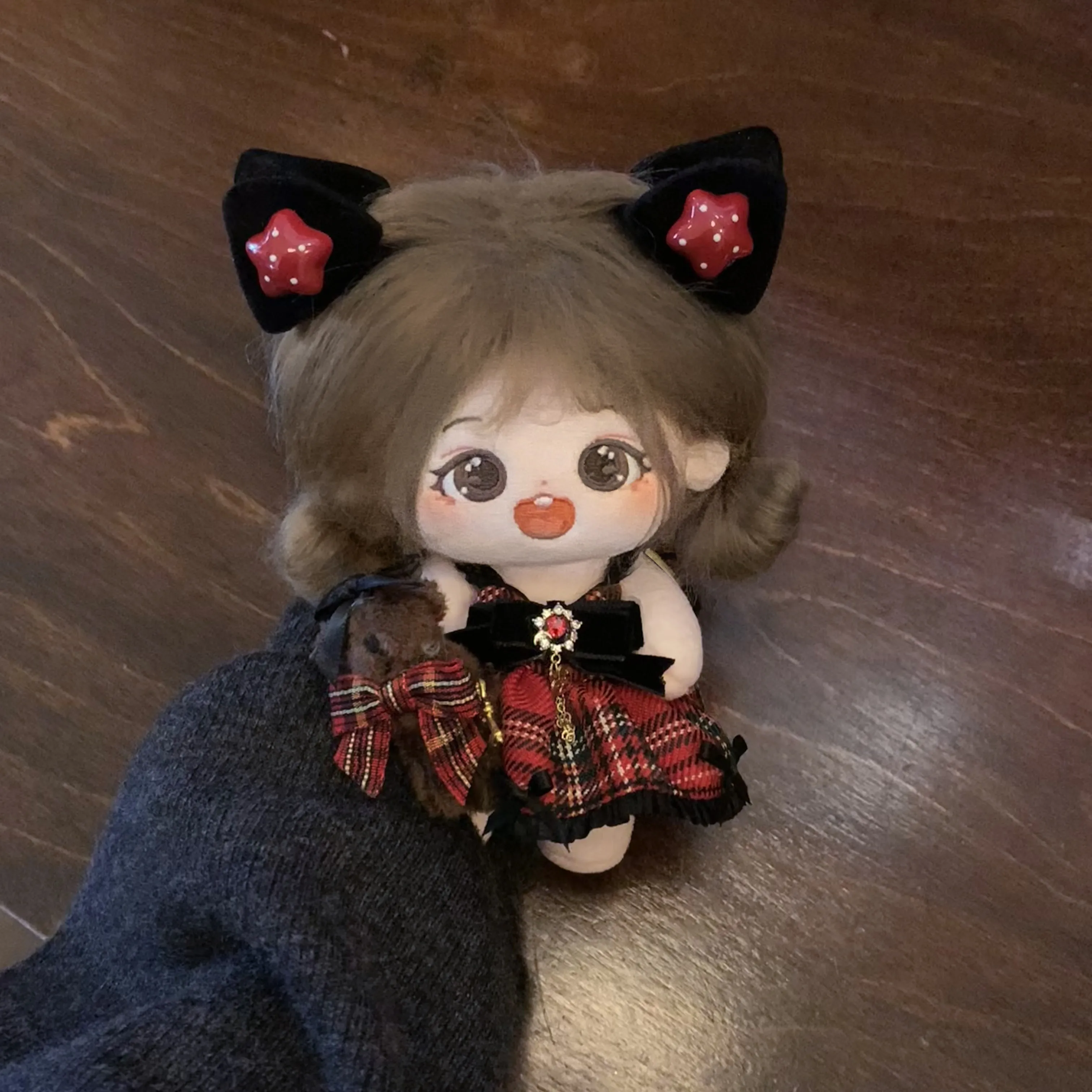 10cm roupas de boneca orelha de gato hairpin vestido vermelho chapelaria saias doces roupas terno pelúcia plushies boneca acessórios anime brinquedo criança